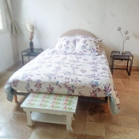 Appartement Au Rez-De-Chaussee Souillac Esterno foto